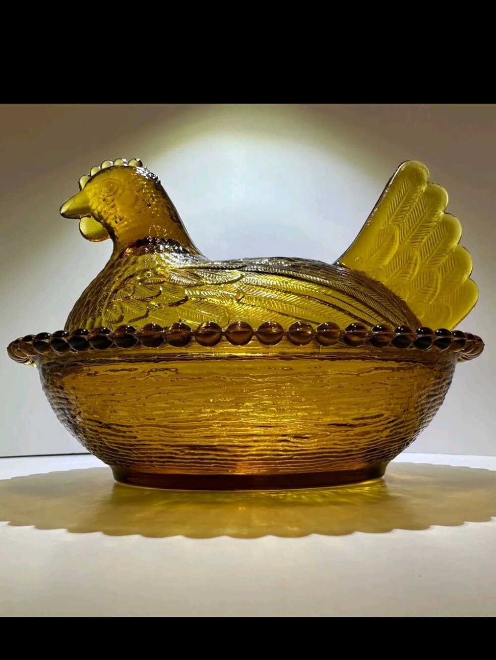 Indiana Glass Amber Hen In A Basket Covered Candy/ Trinket Dish - Picture 2 of 8